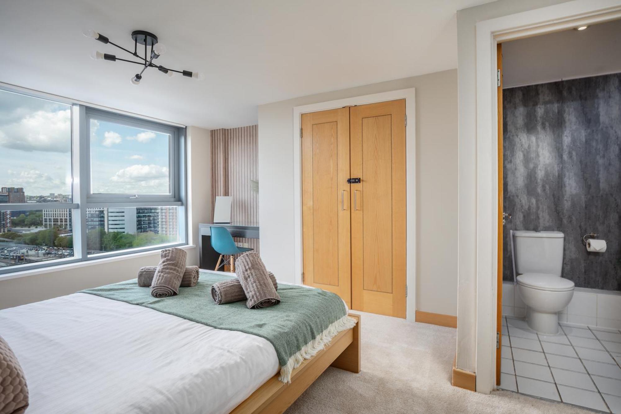 Large Central Penthouse In Leeds Λιντς Εξωτερικό φωτογραφία